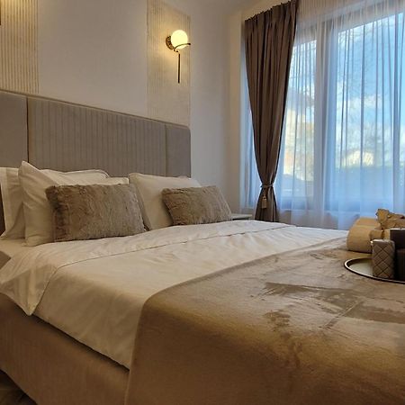 Luxury Mansion Lägenhet Bukarest Exteriör bild