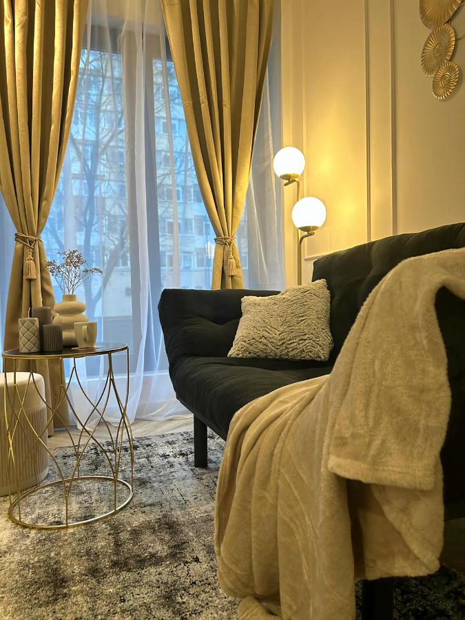 Luxury Mansion Lägenhet Bukarest Exteriör bild