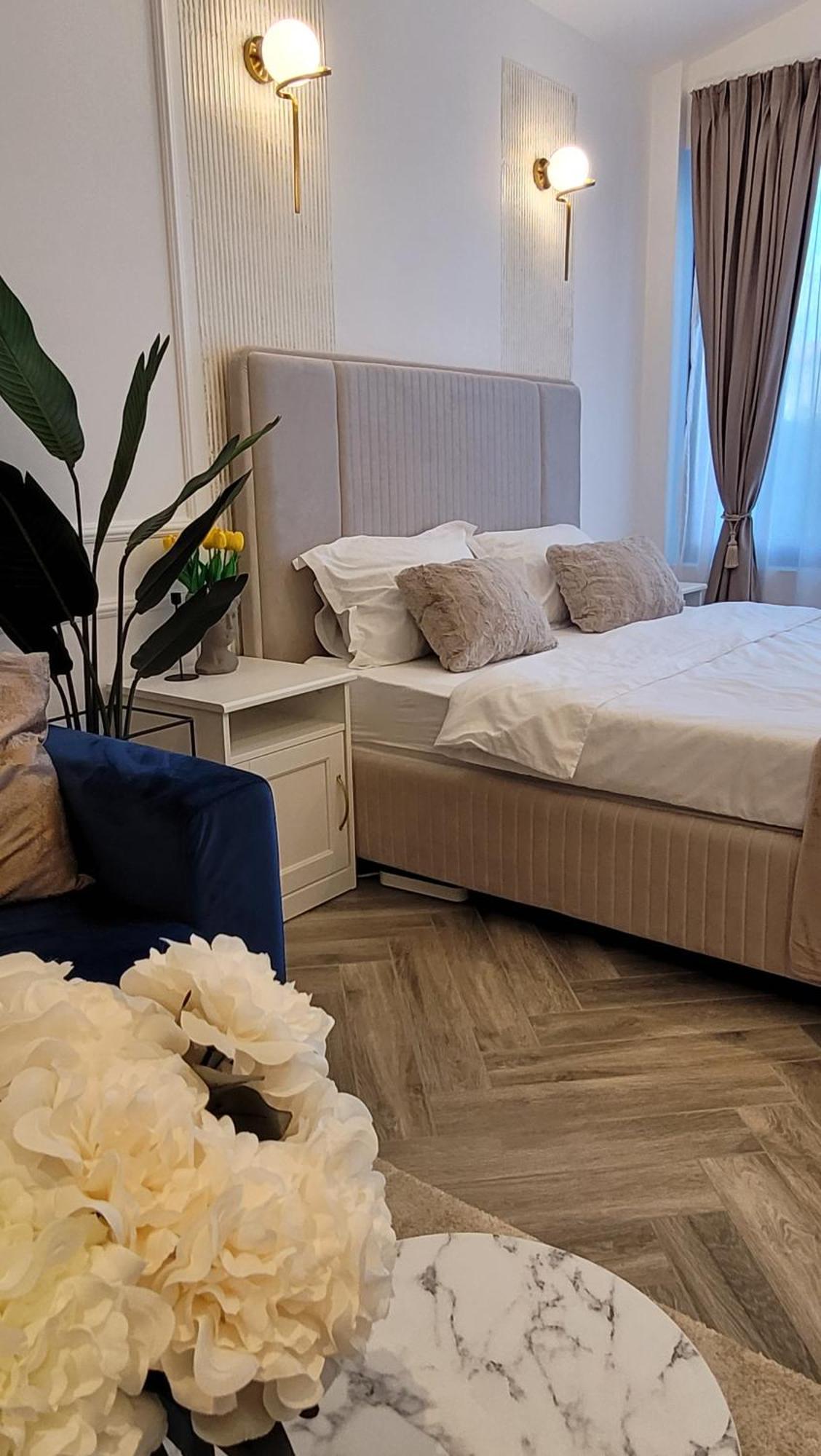 Luxury Mansion Lägenhet Bukarest Exteriör bild